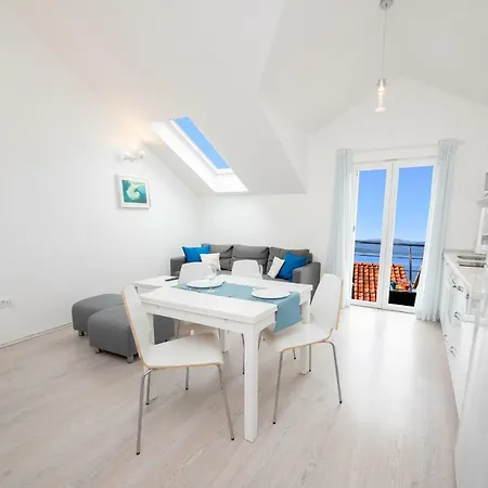 Sea Pearl - Beachfront Location In Centre Lägenhet Bol